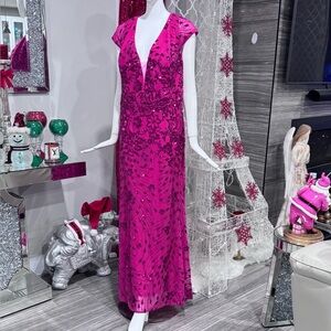 New Elegant Fuchsia Pink Evening Gown. Size XXXL